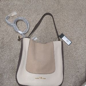 Marc Jacobs Cream Tan And Gray Hobo Style Shoulder Bag